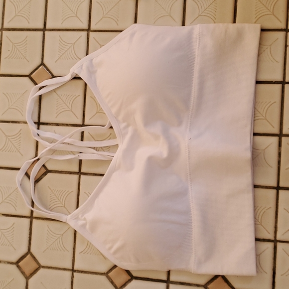 2 pack sport bras - Picture 2 of 3